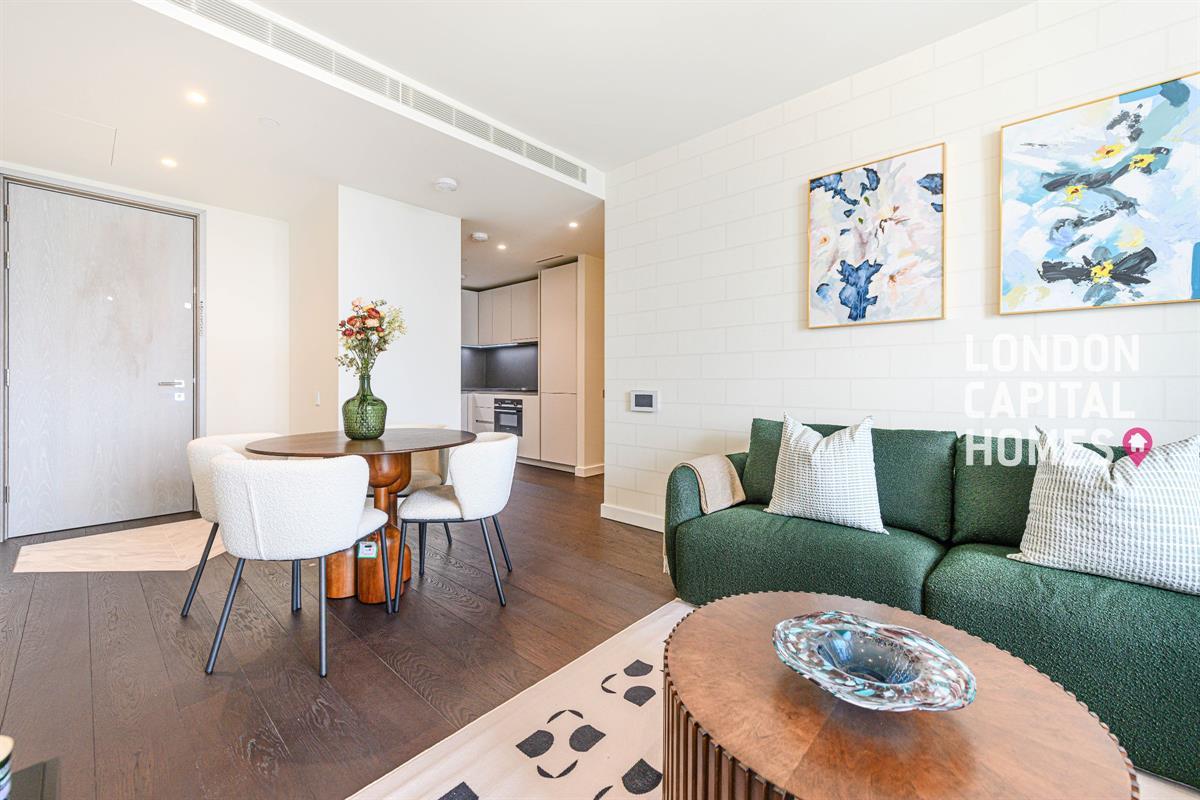 2 bed property in 67 Bondway, LONDON